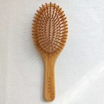 Cepillo de madera para el pelo - Redondo - Imagen 2
