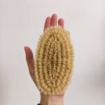 Cepillo de masaje corporal con mango vegano