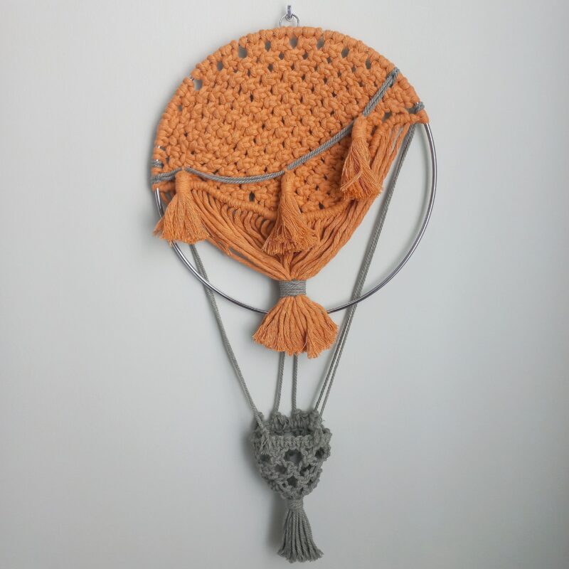 Globo aerostático de macramé