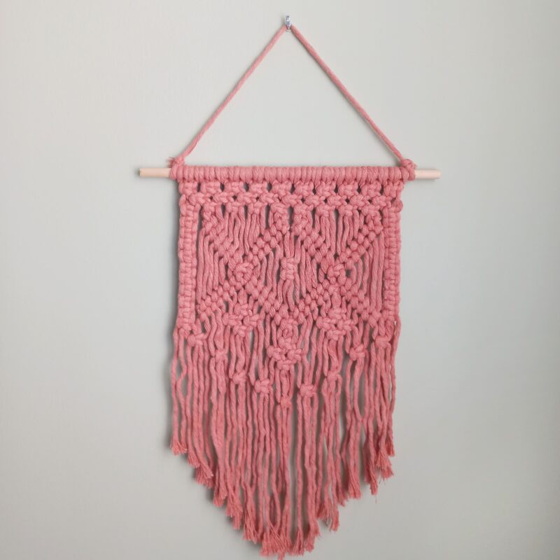 Tapiz de macrame hecho a mano