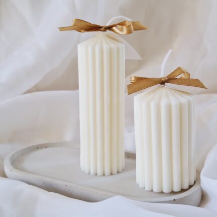Vela de Soja Escultural Ribbed Pillar